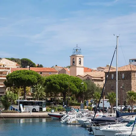Studio Vue Mer En Centre Ville De Sainte Maxime, Plage 3 Min A Pied Апартаменты Сент-Максим